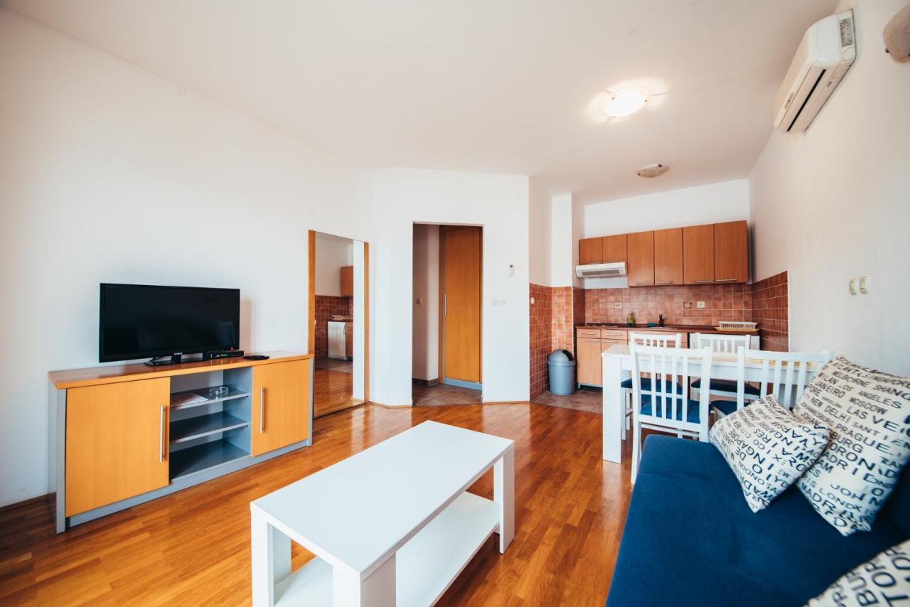Apartments Vala فيلا لوكا المظهر الخارجي الصورة